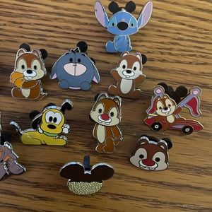 Random Lot of 11 Disney Pins!